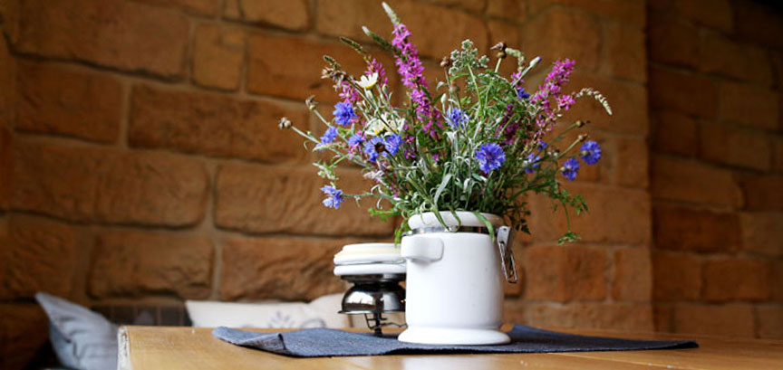 Frische Blumen aus dem Naturgarten im Ferienhaus Lindenhof